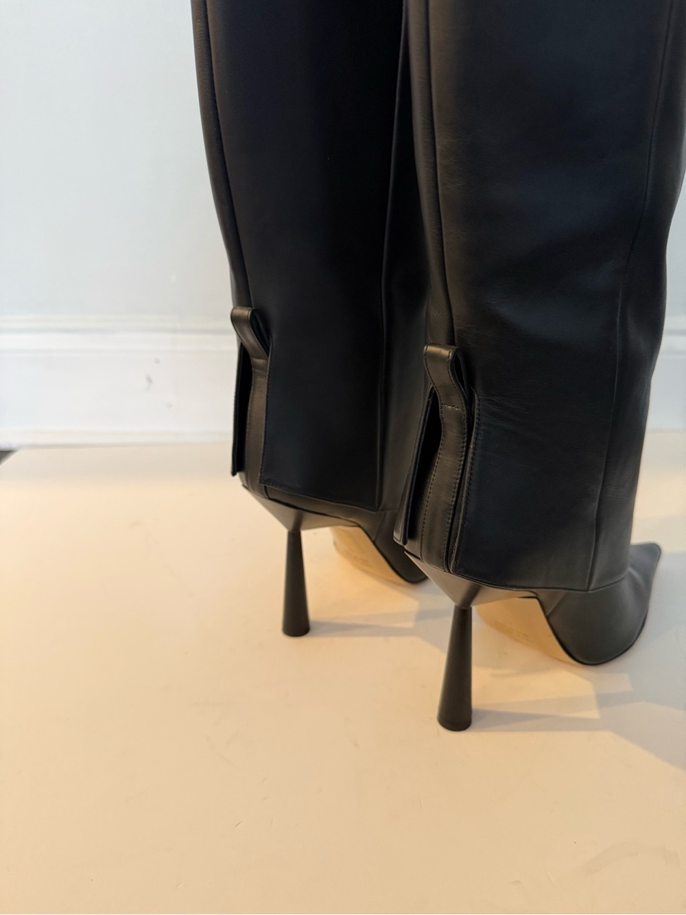 Vero Cuoio Black Over-the-Knee Pointed Stiletto Boots - Picture 6 of 9